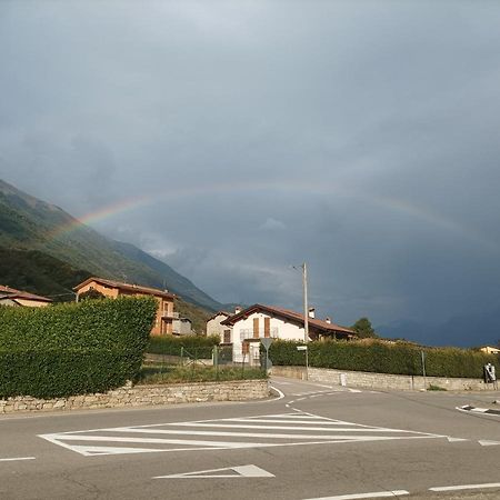 Lake And Mountains Valtellina Dubino Екстер'єр фото