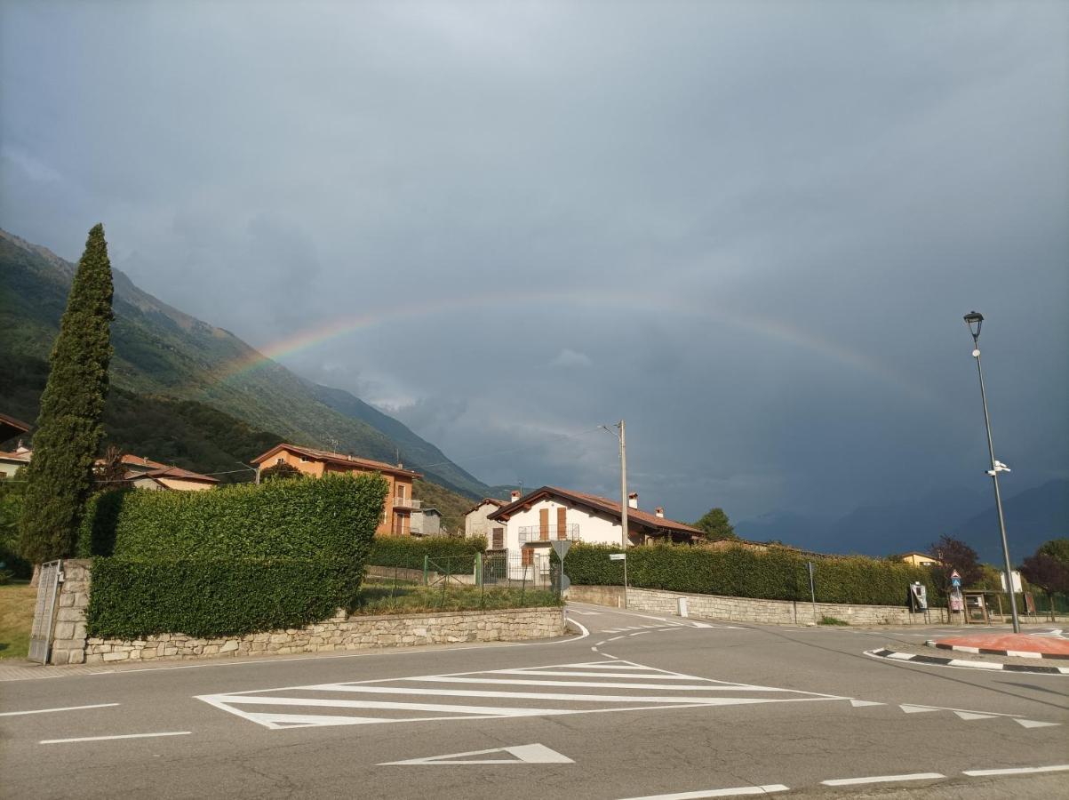 Lake And Mountains Valtellina Dubino Екстер'єр фото